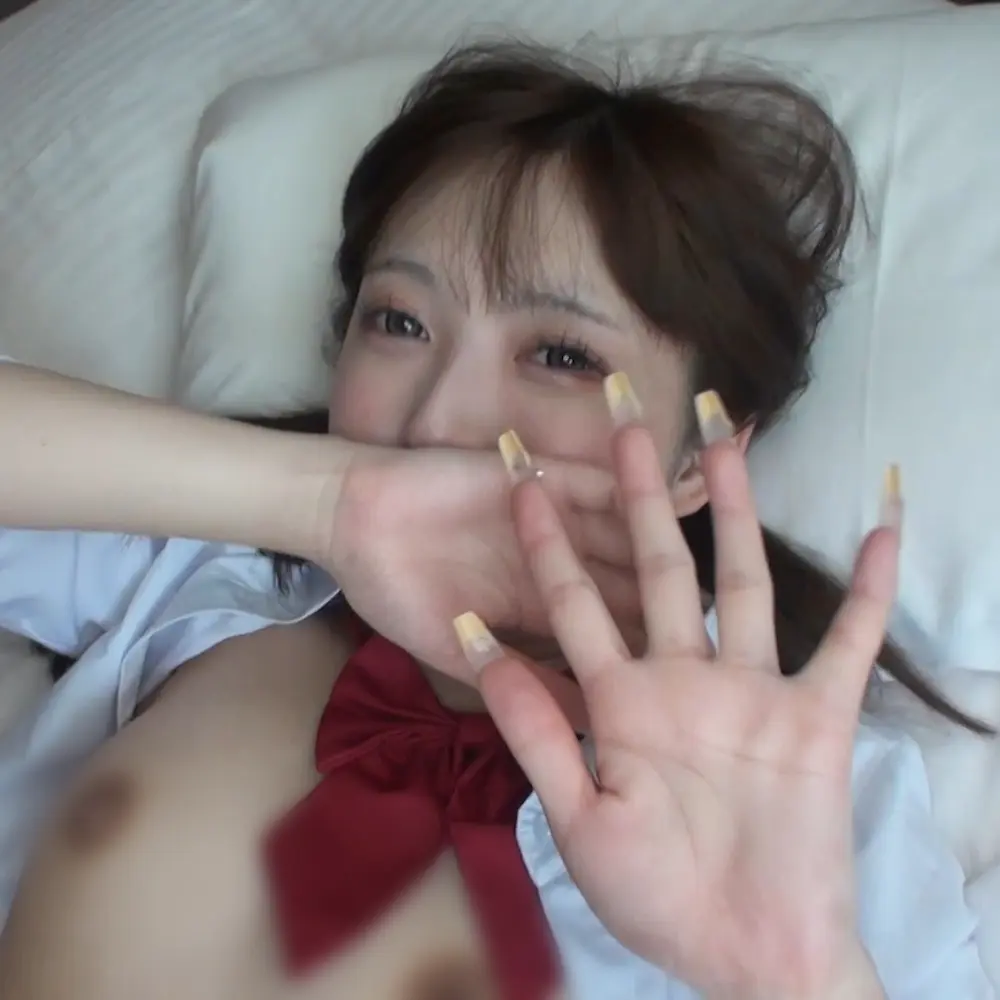 FC2-PPV-4691660 - Exclusive Sale: 990 points until June 13 [First Shoot] 18-Year-Old Female College Junior: "I don't have any experience..." She follows her senior's instructions, but everything changes with his massive co