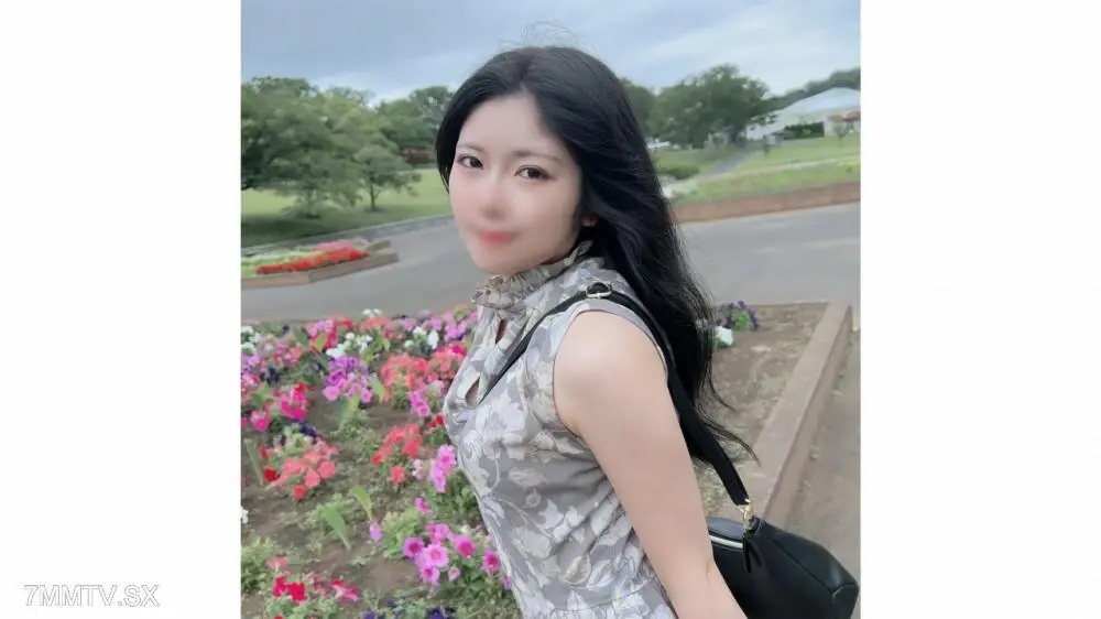 FC2-PPV-4547757 - First-time shoot—showing her face! Limited to 3 days only!! A violinist raised on a rigorous education!! Despite usually being in the role of an instructor, she loses all self-control during an outdoor se